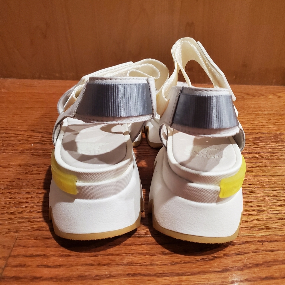 Sorel Kinetic Impact Sandals - Picture 3 of 8